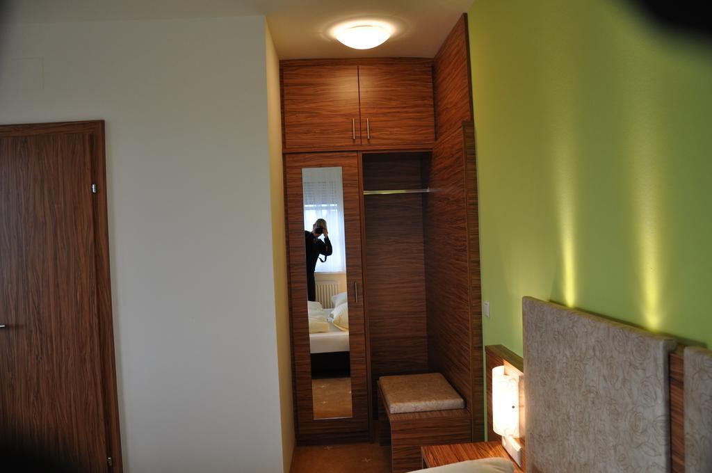Gasthof Zur Linde Sankt Andrä bei Frauenkirchen Habitación foto